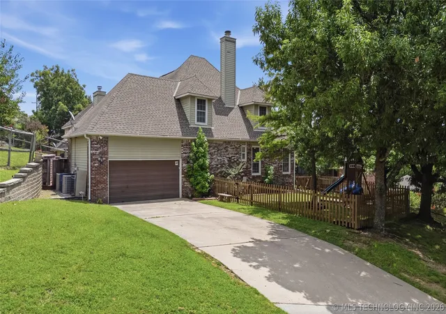 Photo 1 of Single family home for sale at 5541 E 77th Street, Tulsa, OK 74136 | MLS# 2625106 | Listing updated on 2026-09-14