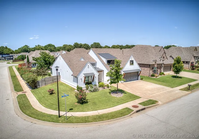 Photo 2 of Single family home for sale at 2244 W Decatur St, Broken Arrow, OK 74011 | MLS# 2625030 | Listing updated on 2026-09-14