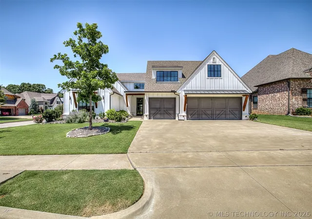 Photo 3 of Single family home for sale at 2244 W Decatur St, Broken Arrow, OK 74011 | MLS# 2625030 | Listing updated on 2026-09-14