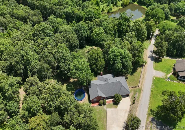 Photo 3 of Single family home for sale at 17094 W 795 Road, Tahlequah, OK 74464 | MLS# 2625194 | Listing updated on 2026-09-02