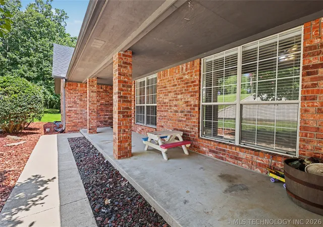 Photo 4 of Single family home for sale at 17094 W 795 Road, Tahlequah, OK 74464 | MLS# 2625194 | Listing updated on 2026-09-02