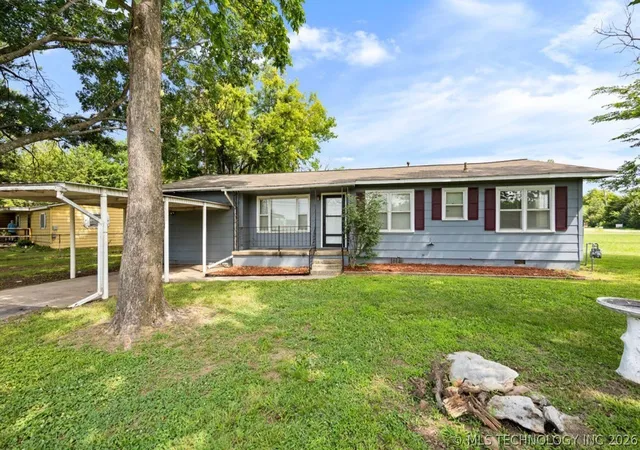 Photo 1 of Single family home for sale at 800 Nw 2nd Street, Wagoner, OK 74467 | MLS# 2625210 | Listing updated on 2026-09-14