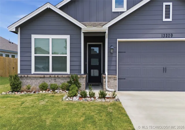 Photo 3 of Single family home for sale at 13209 E 125th Street, Collinsville, OK 74021 | MLS# 2625232 | Listing updated on 2026-10-05