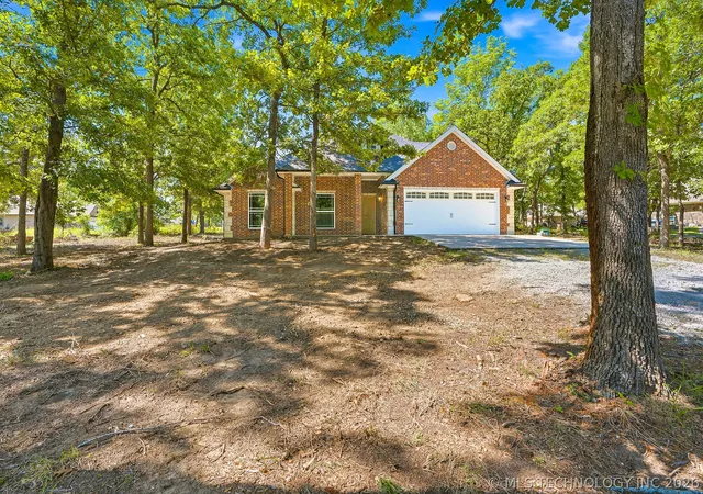 Photo 2 of Sale Pending at 14321 County Rd 1571, Ada, OK 74820 | MLS# 2625049 | Listing updated on 2026-09-07