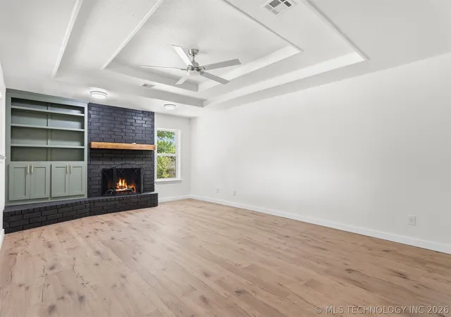 Photo 3 of Single family home for sale at 1604 Southern Hills, Ardmore, OK 73401 | MLS# 2624885 | Listing updated on 2026-08-31