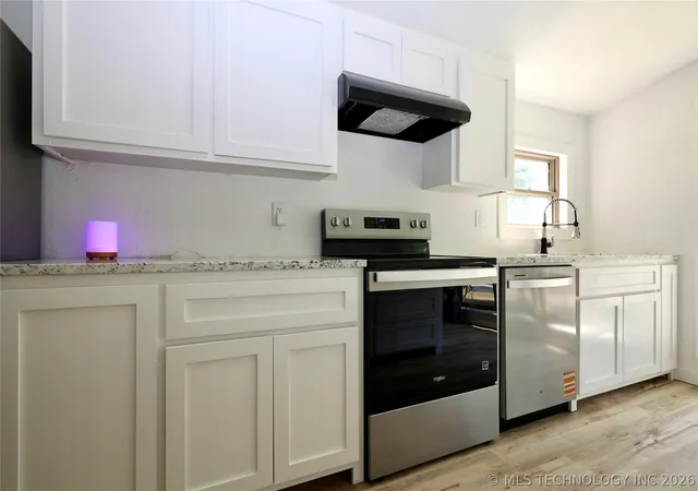 Photo 4 of Manufactured home for sale at 506 Five Lakes Dr, Sulphur, OK 73086 | MLS# 2625038 | Listing updated on 2026-09-11