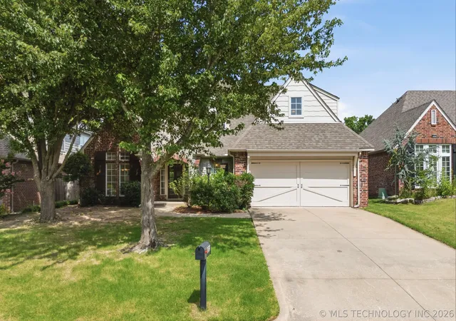 Photo 1 of Single family home for sale at 8523 S 70th Eastavenue, Tulsa, OK 74133 | MLS# 2624960 | Listing updated on 2026-10-22