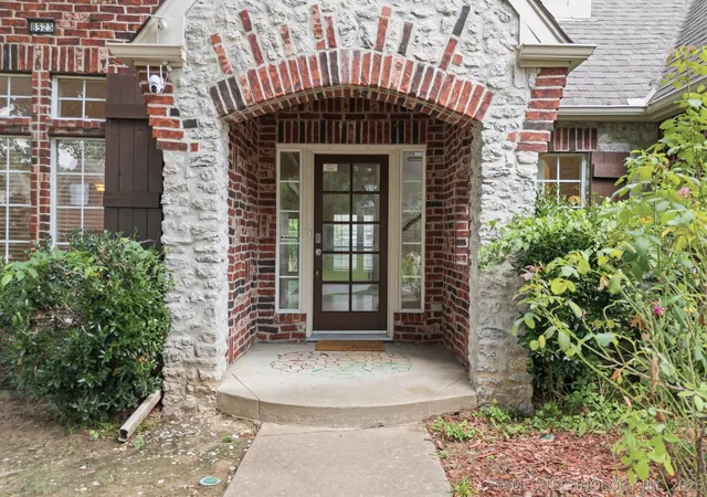 Photo 2 of Single family home for sale at 8523 S 70th Eastavenue, Tulsa, OK 74133 | MLS# 2624960 | Listing updated on 2026-10-22
