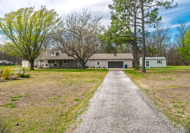 Photo 3 of Single family home for sale at 19202 S 46th East Ave, Bixby, OK 74008 | MLS# 2625322 | Listing updated on 2026-09-03