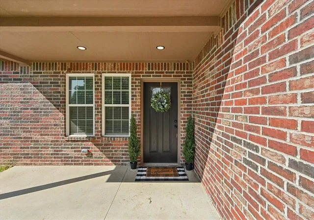 Photo 3 of Single family home for sale at 800 Grand Pl, Mannford, OK 74044 | MLS# 2625309 | Listing updated on 2026-09-14