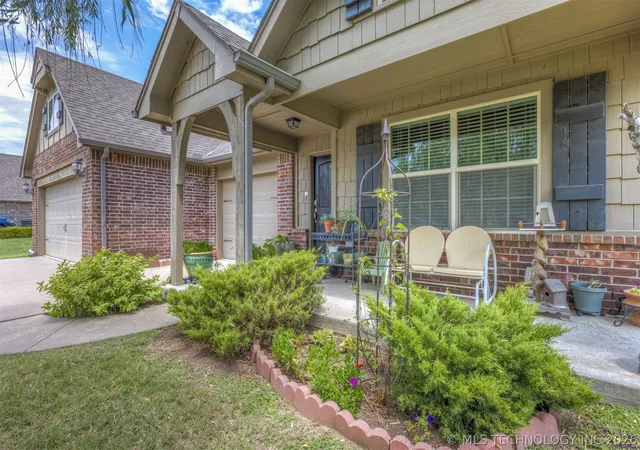 Photo 2 of Single family home for sale at 17415 E 45th Street, Tulsa, OK 74134 | MLS# 2625196 | Listing updated on 2026-08-31