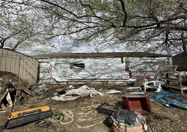 Photo 2 of Sale Pending at 2032 Woodrow St, Tulsa, OK 74110 | MLS# 2625425 | Listing updated on 2026-09-21