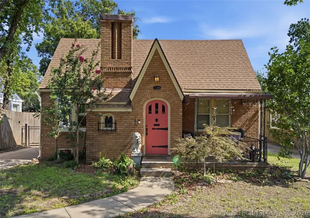 Photo 4 of Sale Pending at 3319 E 8th Street, Tulsa, OK 74112 | MLS# 2625131 | Listing updated on 2026-09-09