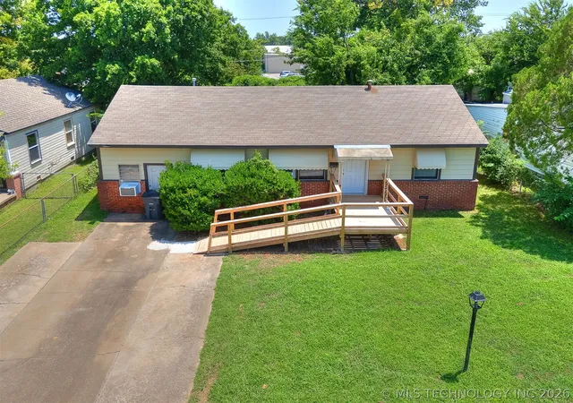 Photo 1 of Single family home for sale at 823 N Darlington Ave, Tulsa, OK 74115 | MLS# 2625433 | Listing updated on 2026-09-04