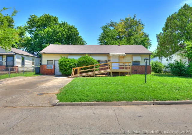 Photo 2 of Single family home for sale at 823 N Darlington Ave, Tulsa, OK 74115 | MLS# 2625433 | Listing updated on 2026-09-04