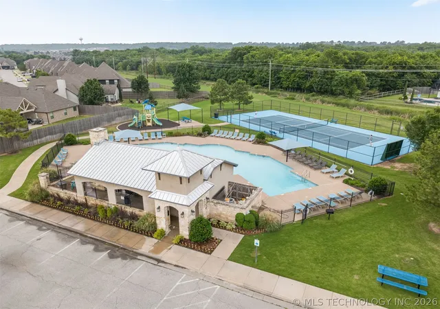 Photo 4 of Single family home for sale at 4206 S 168th Place E, Tulsa, OK 74134 | MLS# 2625529 | Listing updated on 2026-08-31