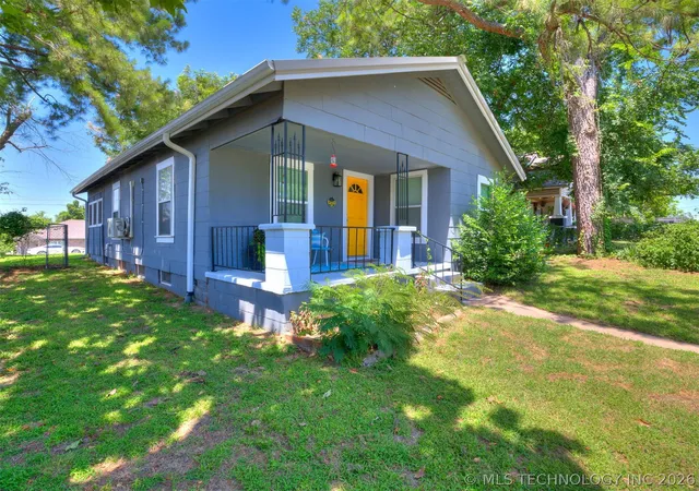 Photo 3 of Sale Pending at 306 N Grant Ave, Sand Springs, OK 74063 | MLS# 2625509 | Listing updated on 2026-09-02
