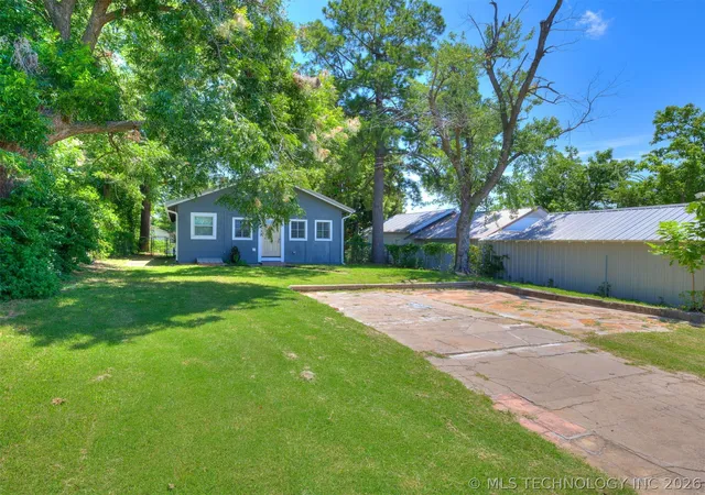 Photo 3 of Sale Pending at 306 N Grant Ave, Sand Springs, OK 74063 | MLS# 2625509 | Listing updated on 2026-09-25