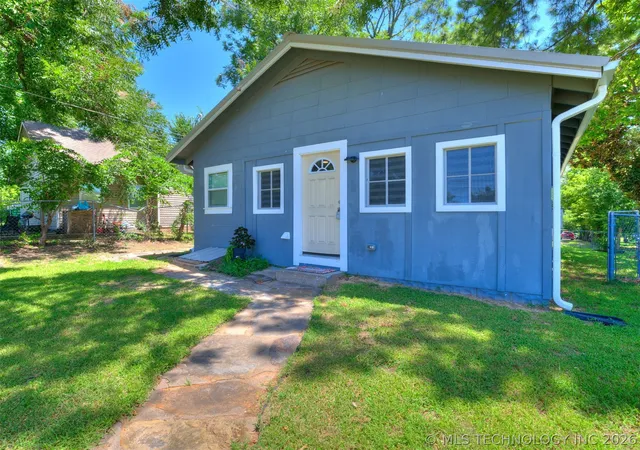 Photo 4 of Sale Pending at 306 N Grant Ave, Sand Springs, OK 74063 | MLS# 2625509 | Listing updated on 2026-09-25