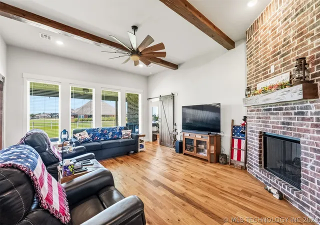 Photo 4 of Single family home for sale at 5565 E 141st Place N, Collinsville, OK 74021 | MLS# 2625623 | Listing updated on 2026-09-14