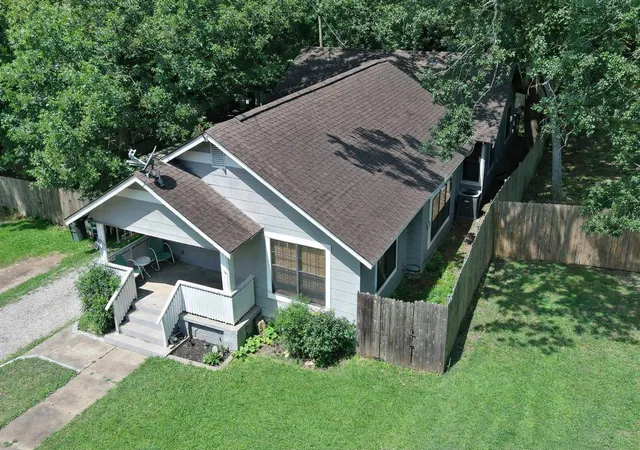 Photo 2 of Single family home for sale at 1103 North 5th, Durant, OK 74701 | MLS# 2625547 | Listing updated on 2026-09-08