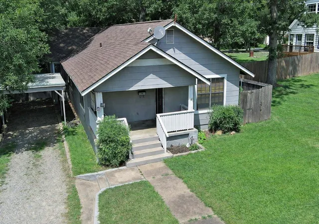 Photo 3 of Single family home for sale at 1103 North 5th, Durant, OK 74701 | MLS# 2625547 | Listing updated on 2026-09-08