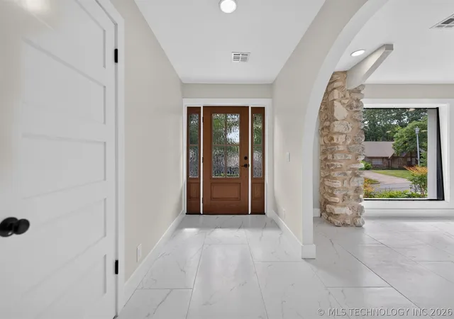 Photo 4 of Single family home for sale at 7725 S Quebec Ave, Tulsa, OK 74136 | MLS# 2625444 | Listing updated on 2026-09-02