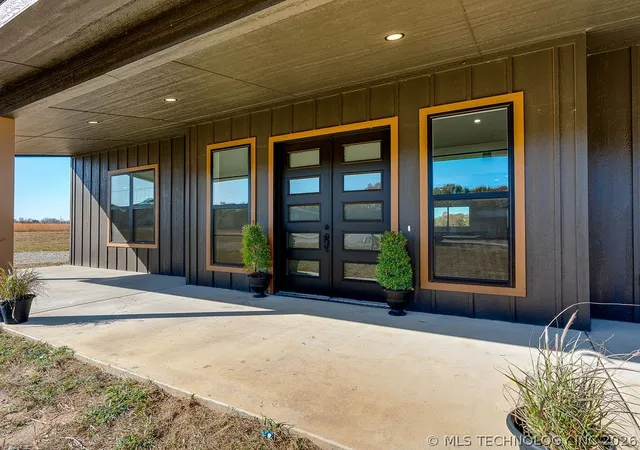 Photo 3 of Single family home for sale at 17461 County Rd 3539, Ada, OK 74820 | MLS# 2625057 | Listing updated on 2026-09-07