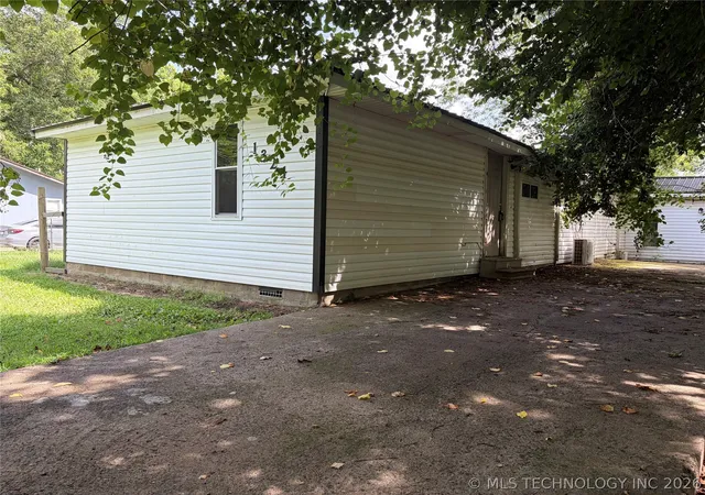 Photo 1 of Sale Pending at 1321 Monta Ave, Muskogee, OK 74403 | MLS# 2625249 | Listing updated on 2026-09-14