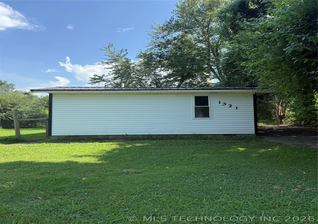 Photo 3 of Sale Pending at 1321 Monta Ave, Muskogee, OK 74403 | MLS# 2625249 | Listing updated on 2026-09-14