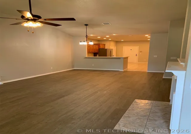 Photo 4 of Single family home for sale at 8410 E 74th Court, Tulsa, OK 74133 | MLS# 2625874 | Listing updated on 2026-09-02