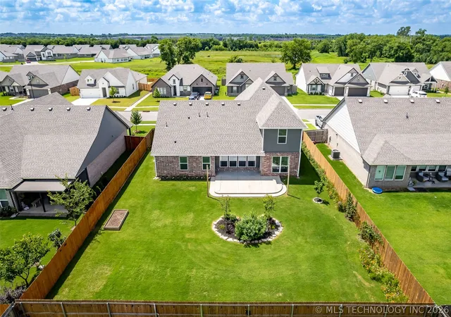 Photo 3 of Single family home for sale at 15711 E 75th Street, Owasso, OK 74055 | MLS# 2625678 | Listing updated on 2026-08-31