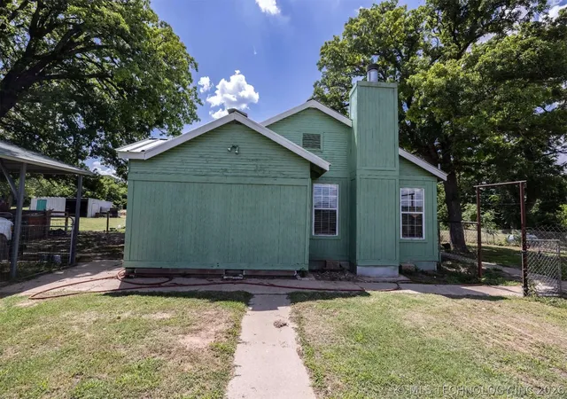 Photo 3 of Single family home for sale at 2307 County Rd 3416, Byars, OK 74831 | MLS# 2625929 | Listing updated on 2026-09-15