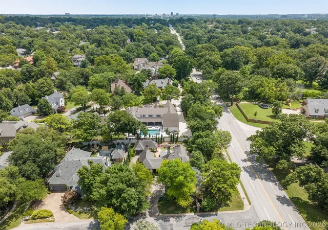 Photo 4 of Sale Pending at 4033 S Xanthus Ave, Tulsa, OK 74105 | MLS# 2625920 | Listing updated on 2026-09-02