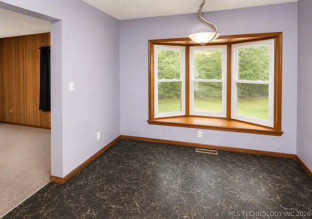 Photo 4 of Single family home for sale at 27697 Rock Crk, Shady Point, OK 74956 | MLS# 2625942 | Listing updated on 2026-09-25