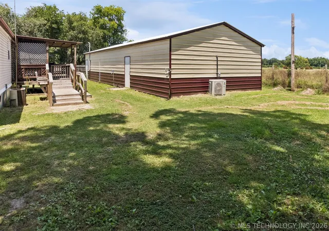 Photo 2 of Manufactured home for sale at 422 N Gibson, Dustin, OK 74839 | MLS# 2625940 | Listing updated on 2026-09-08