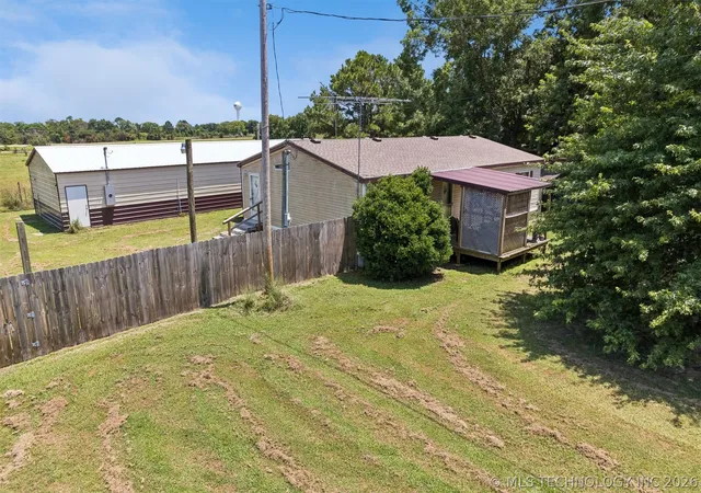 Photo 3 of Manufactured home for sale at 422 N Gibson, Dustin, OK 74839 | MLS# 2625940 | Listing updated on 2026-09-08