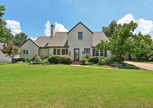 Photo 1 of Sale Pending at 2720 E 22nd Street, Tulsa, OK 74114 | MLS# 2625803 | Listing updated on 2026-09-17