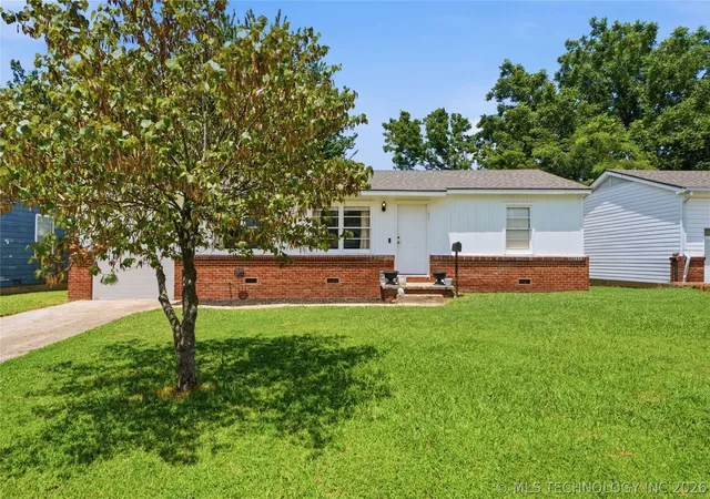 Photo 2 of Single family home for sale at 1921 W 49th Street, Tulsa, OK 74107 | MLS# 2625913 | Listing updated on 2026-09-07