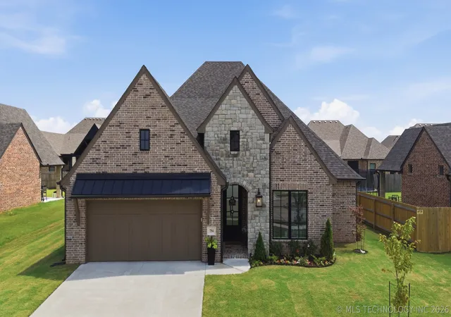 Photo 3 of Single family home for sale at 794 E 148th Place S, Glenpool, OK 74033 | MLS# 2626026 | Listing updated on 2026-09-14