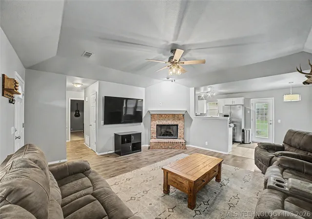 Photo 2 of Sale Pending at 21820 W 12th Street S, Sand Springs, OK 74063 | MLS# 2625466 | Listing updated on 2026-08-31