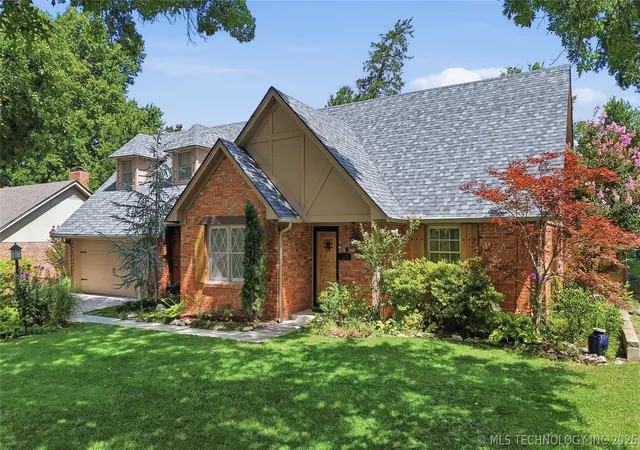 Photo 1 of Single family home for sale at 6121 E 52nd Place, Tulsa, OK 74135 | MLS# 2626079 | Listing updated on 2026-09-02
