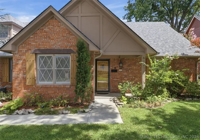 Photo 2 of Single family home for sale at 6121 E 52nd Place, Tulsa, OK 74135 | MLS# 2626079 | Listing updated on 2026-09-02