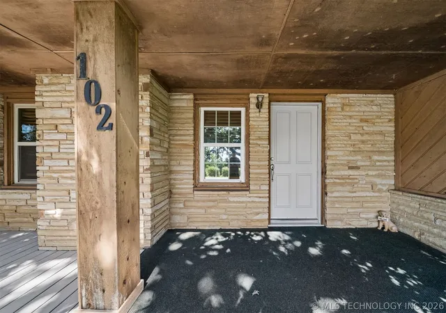Photo 2 of Single family home for sale at 102 S Country Clb Rd, Ada, OK 74820 | MLS# 2626083 | Listing updated on 2026-09-22