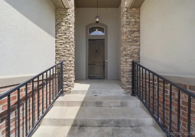 Photo 3 of Single family home for sale at 3310 Harbour Town Pl, Claremore, OK 74019 | MLS# 2625851 | Listing updated on 2026-10-06