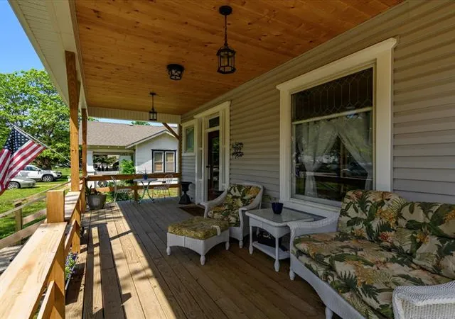 Photo 3 of Sale Pending at 322 N Maple St, Nowata, OK 74048 | MLS# 2626195 | Listing updated on 2026-09-23