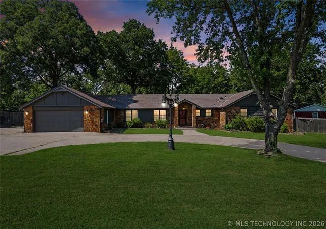 Photo 1 of Single family home for sale at 5410 Nowata Rd, Bartlesville, OK 74006 | MLS# 2625001 | Listing updated on 2026-08-31