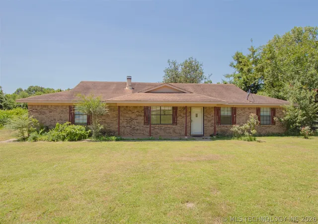 Photo 1 of Sale Pending at 1915 W Mockingbird, Durant, OK 74701 | MLS# 2626262 | Listing updated on 2026-09-09
