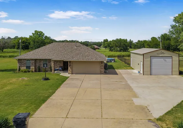 Photo 2 of Sale Pending at 17867 104th Place N, Owasso, OK 74055 | MLS# 2626270 | Listing updated on 2026-09-08