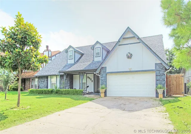 Photo 3 of Sale Pending at 9922 S 66th Eastavenue, Tulsa, OK 74133 | MLS# 2626451 | Listing updated on 2026-09-14
